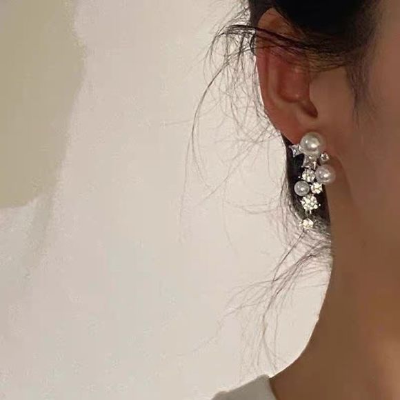 3/$20 White Gold Plated Rhinestone Pearl Cluster Dangle Earrings - Picture 5 of 7